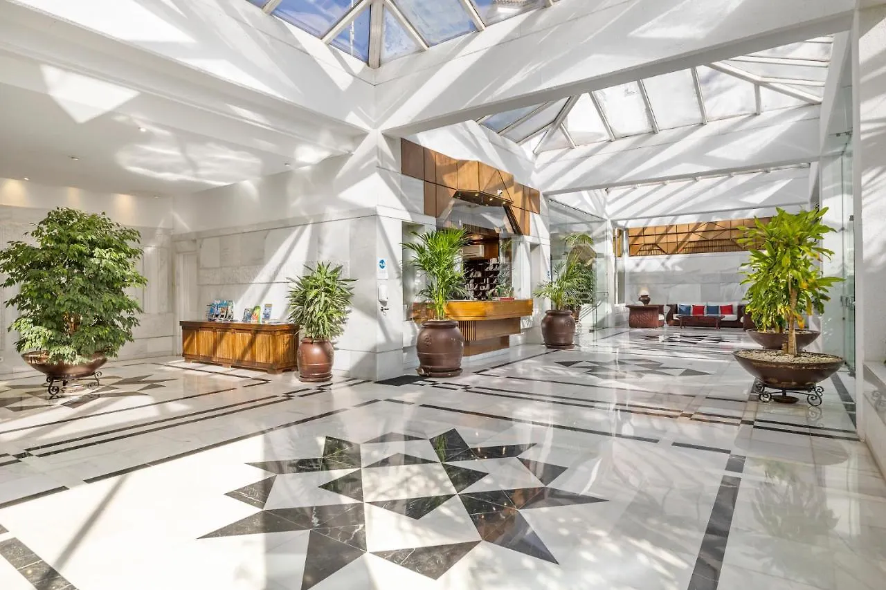 Apartment 3 Dormitorios En Las Gaviotas Ref G1 209 Marbella Spain