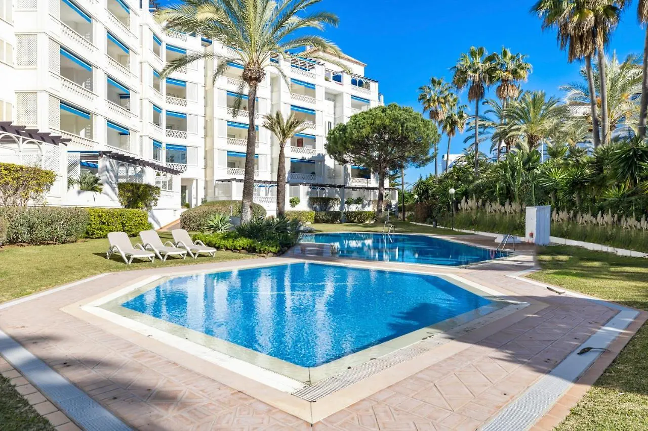 3 Dormitorios En Las Gaviotas Ref G1 209 Marbella Spain