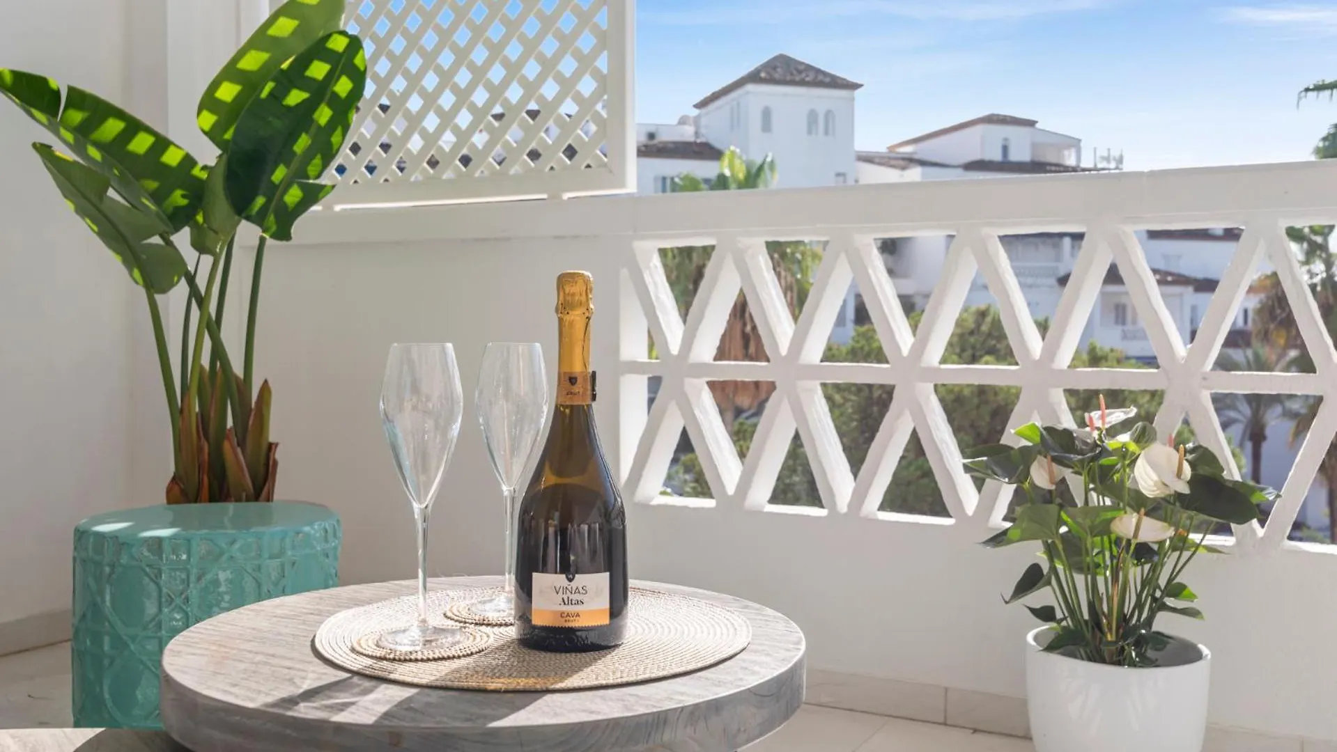3 Dormitorios En Las Gaviotas Ref G1 209 Marbella Apartment